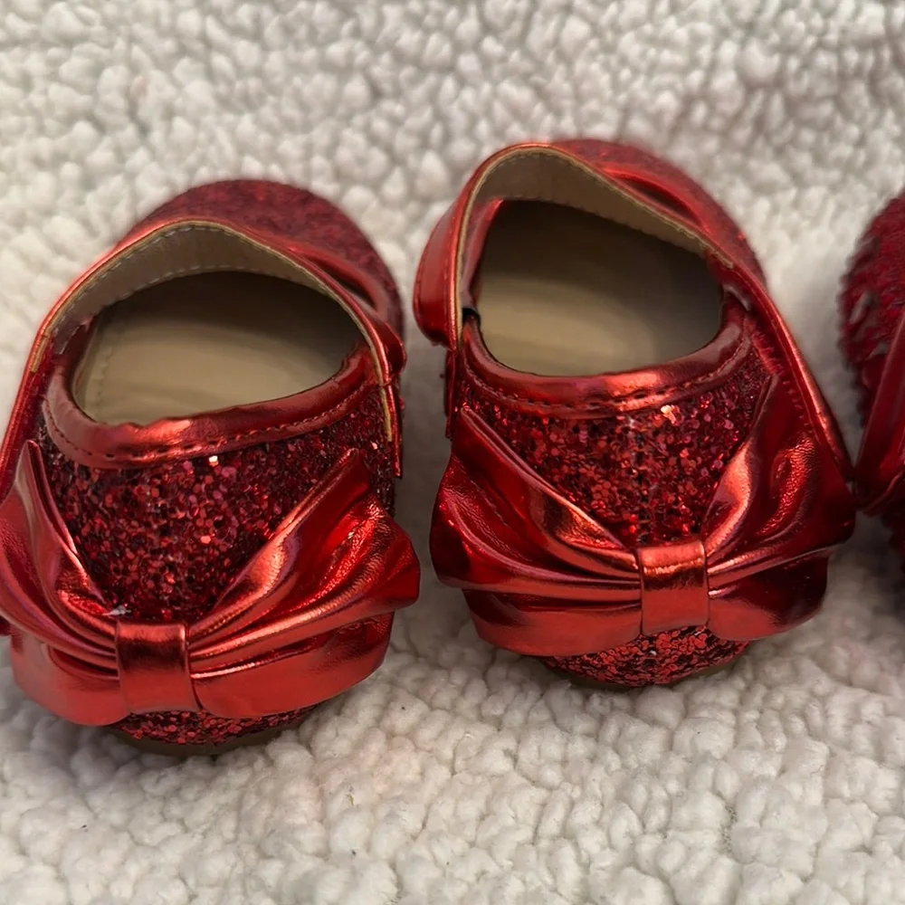 Elegant Red and Black Mary Jane Dress Shoes